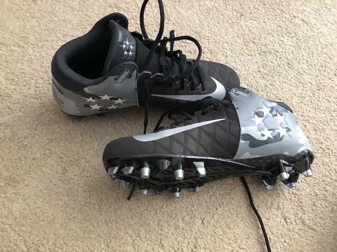 New Nike Size 8 PRO TD Football Cleats - never worn