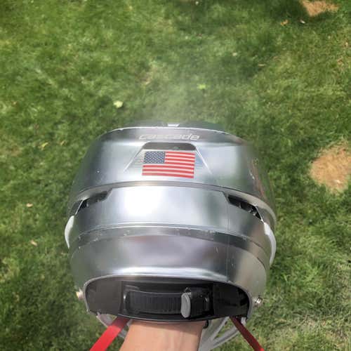 R Helmet