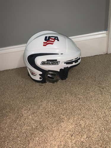 USA NTDP Bauer Helmet Medium