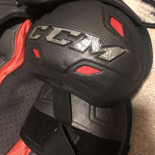 RBZ Shoulder Pads Senior