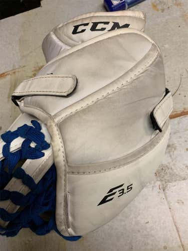 Extreme Flex III E3.5 Goalie Glove Regular Junior