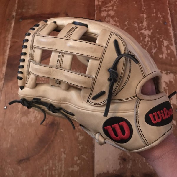 Wilson A2000 1799 Baseball Glove