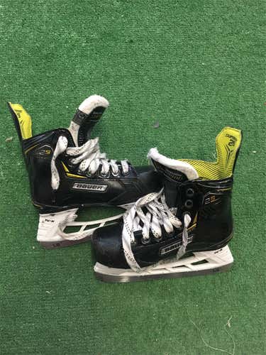 Supreme 2S Hockey Skates Youth Size 13, Bin#1