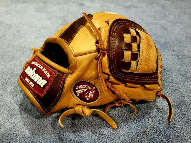 Nokona AB-1200 Baseball Glove