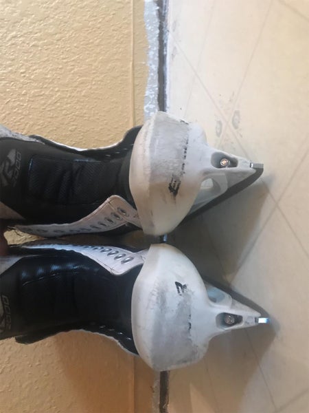 Reactor 9000 Hockey Goalie Skates Junior Size 7.5
