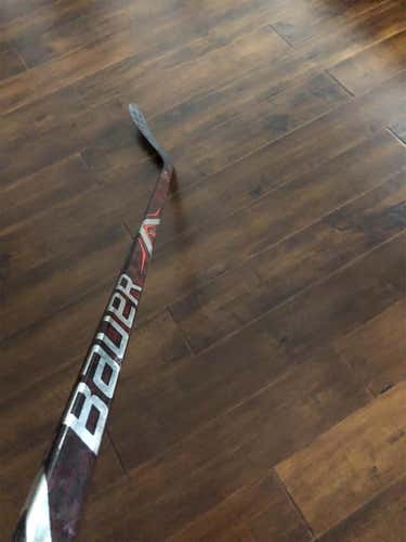 New Bauer Hockey Stick Lefty Toe