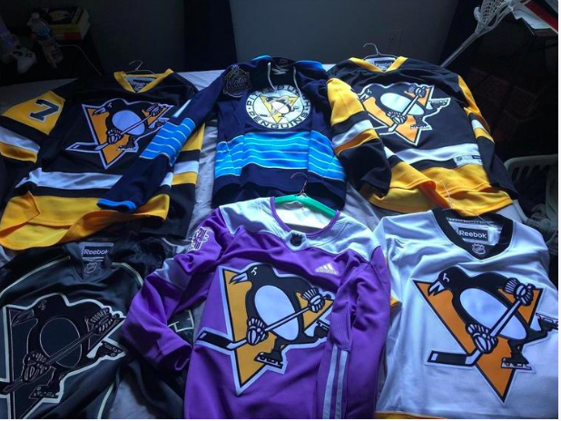 Medium/48 Penguins Jerseys - DM for Price