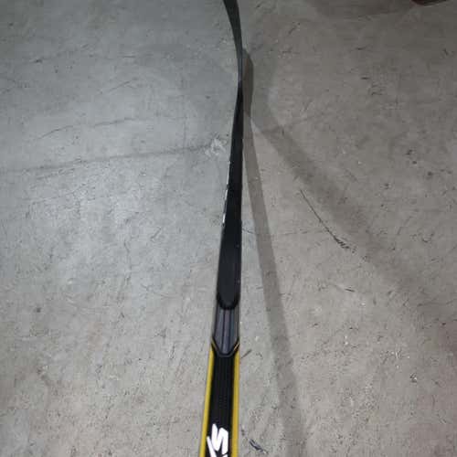 Super Tacks Hockey Stick Righty Toe Senior Pro Stock