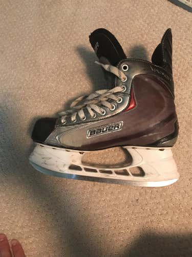 Vapor X60 Hockey Skates Size 8