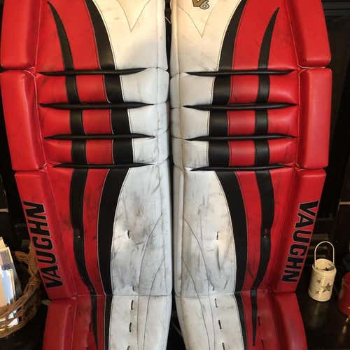Velocity V6 2000 Pro 35 +1 Senior Goalie Pads
