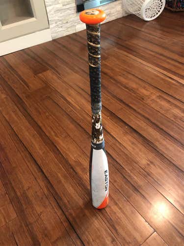 Easton Mako 28 Drop 10. Very Hot Bat In Good Condition