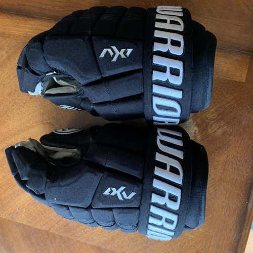 AX1 pro Gloves Senior Pro Stock