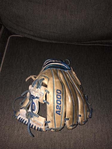 A2000 Baseball Glove