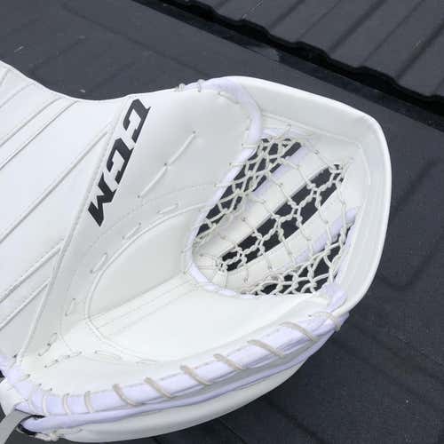 New Extreme Flex III Pro Goalie Glove