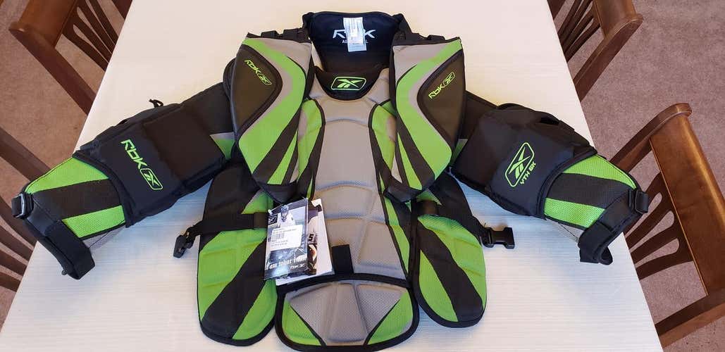 New - RBK 6K Goalie Chest & Arm Protector Youth XL