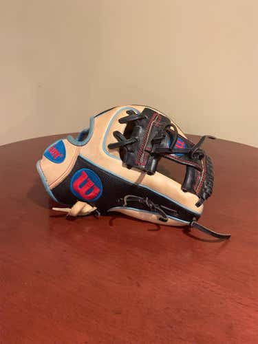 A2000 Baseball Glove