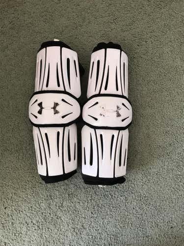 Under Armour Arm Pads
