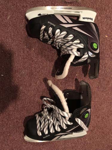4k Hockey Skates Size 4
