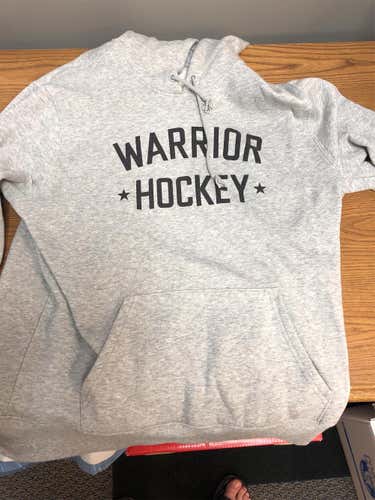 Combo Warrior Hockey Hooded Sweatshirt Adult LG Howies Beanie Pom Hat Red/White/blue