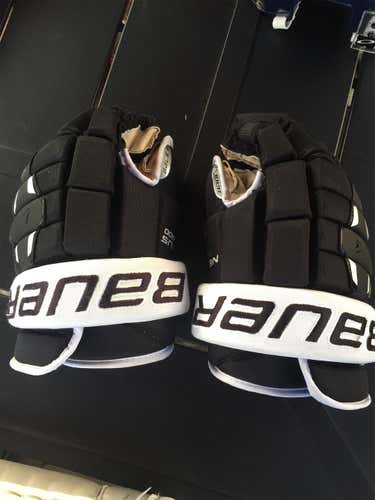 Nexus N2900 Gloves Senior