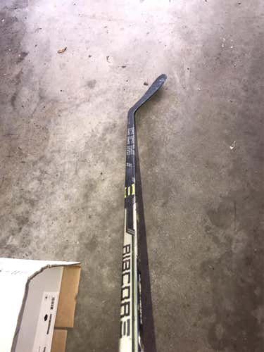 RibCor 30K Hockey Stick Righty Toe Intermediate