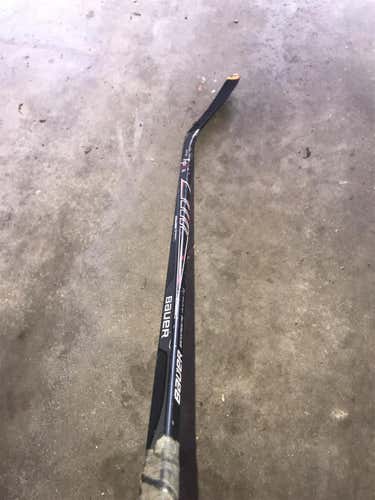 Vapor APX2 Hockey Stick Righty Mid Youth