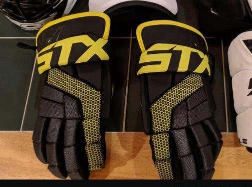 STX Stallion 100 Lacrosse Gloves (Sm/10)