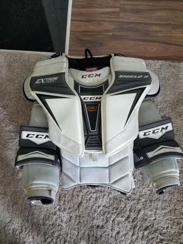 CCM Extreme Flex Shield Pro Chest & Arm Protector- Sr Medium