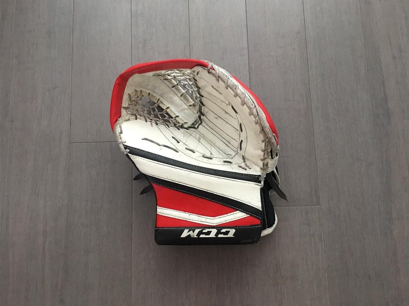 CCM Extreme Flex II 860 Goalie Glove Regular Intermediate