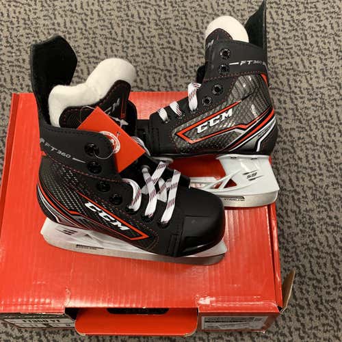 New JetSpeed FT360 Hockey Skates Youth Size 11