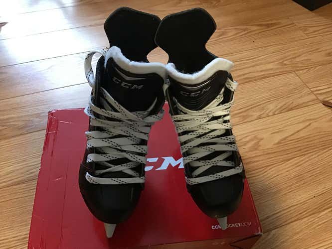 New CCM JetSpeed 250 Hockey Skates Youth Size 13