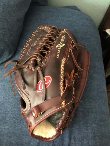 New Rawlings Baseball Glove