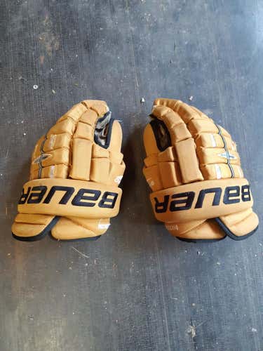 Bauer Classic 4-Roll Gloves Senior Pro Stock