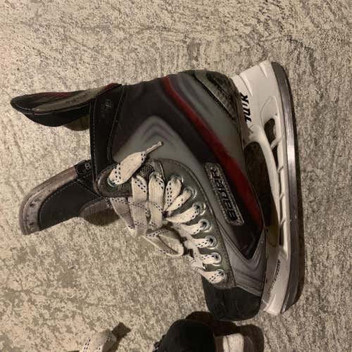 Vapor X7.0 Hockey Skates Senior Size 8