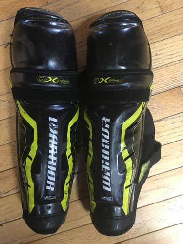 Warrior Alpha QX Pro Shin Pads Junior