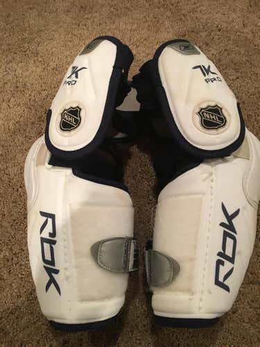 Reebok 7k Pro Elbow Pads Senior Pro Stock