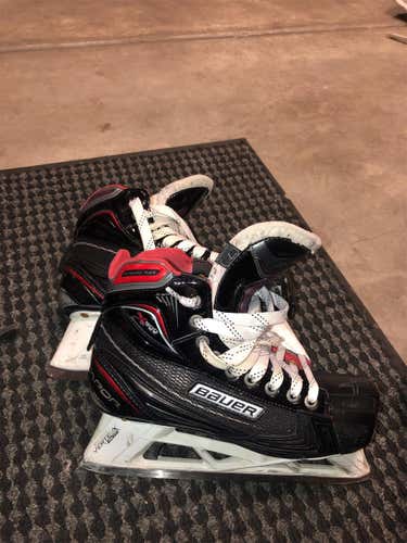 X900 Hockey Goalie Skates Senior Size 7
