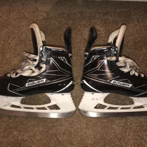 Supreme 1S Hockey Skates Junior Size 4