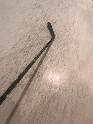 New Supreme 2S Pro Hockey Stick Lefty Toe Senior
