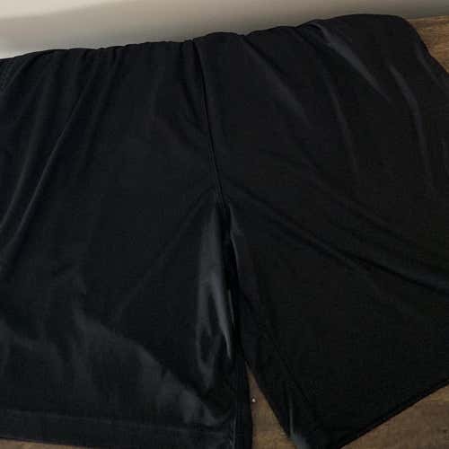 *NEW* Nike Team Canada Shorts