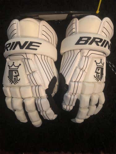 New King Superlight Lacrosse Gloves