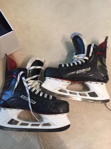 Vapor 1X Hockey Skates Pro Stock Size 7.5