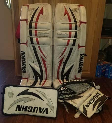 Vaughn Goalie Full Set Regular 36+1