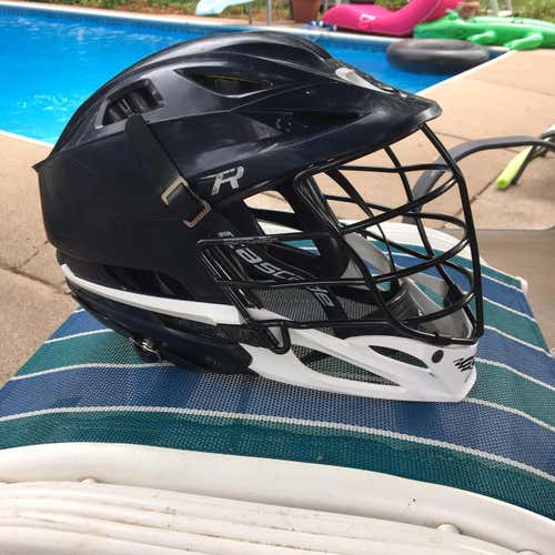 R Helmet