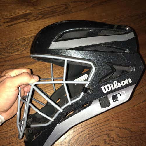 Wilson Catcher's Mask Adult
