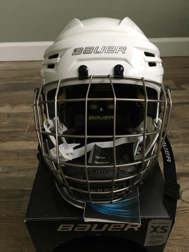 NEW Bauer Re-Akt Hockey Helmet Combo White XS