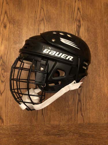 Bauer hockey Helmet Youth Small
