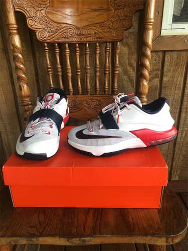 Nike KD 7 Boys Basketball Shoes