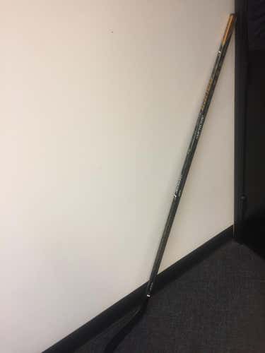 Bauer Supreme 1S Hockey Stick Righty Mid Senior