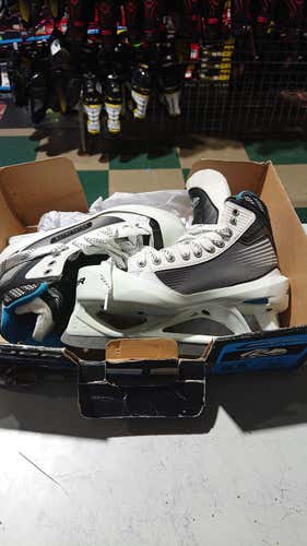 New Bauer Reactor 4000 Hockey Goalie Skates Senior Size 9.5